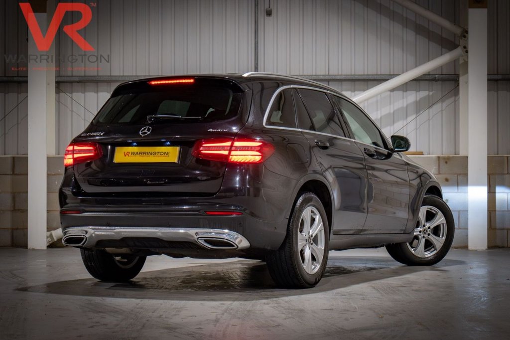 Used Mercedes-Benz GLC 2017 for sale - 76973102: Photo 9