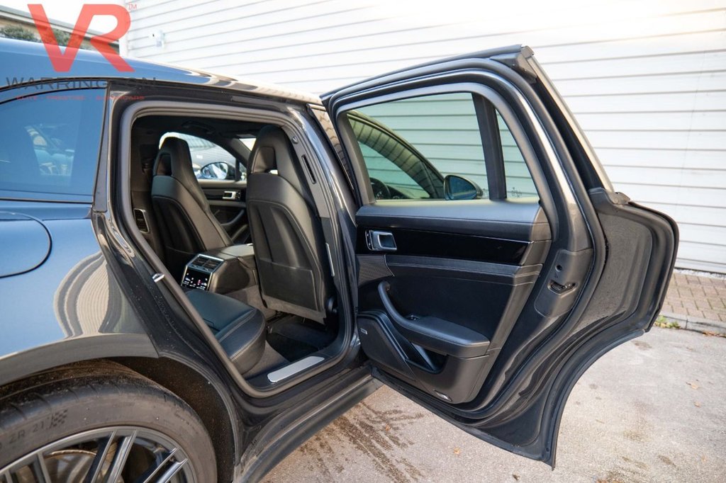 Used Porsche Panamera 2019 for sale - 76631763: Photo 43