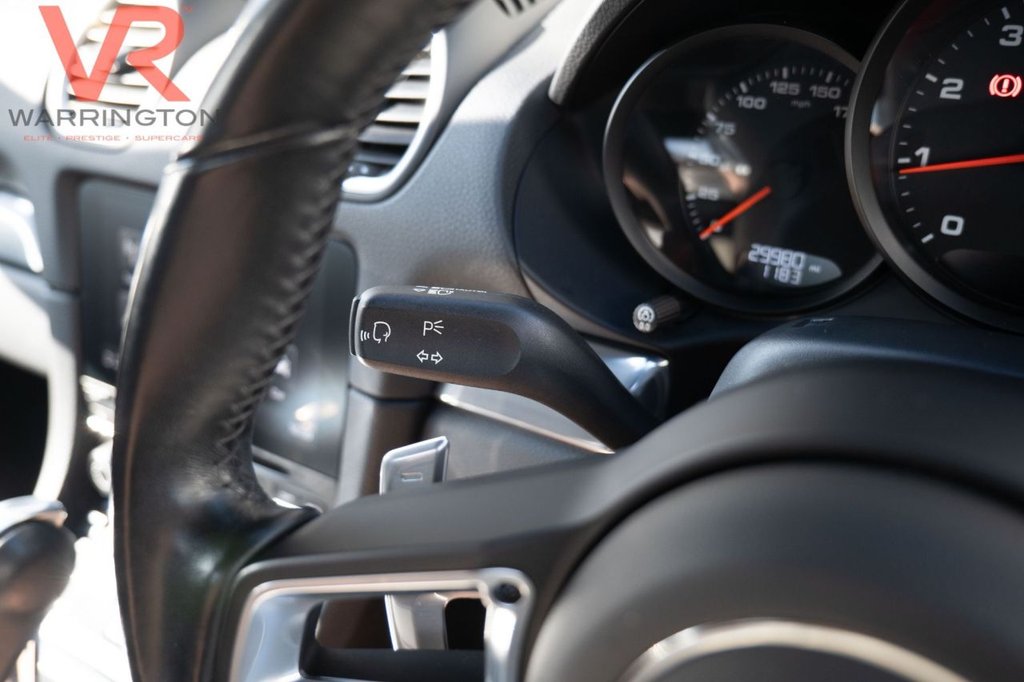 Used Porsche Boxster 2022 for sale - 76546357: Photo 13