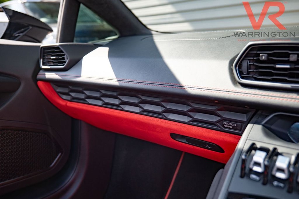 Used Lamborghini Huracan 2017 for sale - 77302639: Photo 34