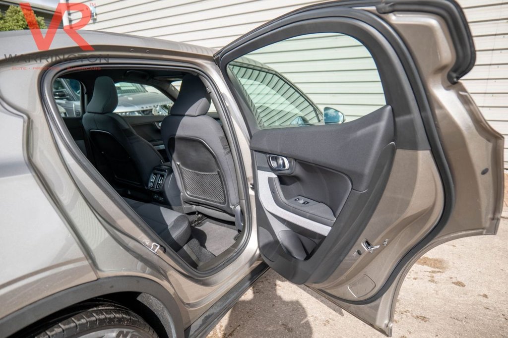 Used Polestar Polestar 2 2021 for sale - 76546398: Photo 31