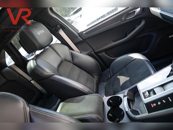 Used Porsche Macan 2023 for sale - 78330132: Photo