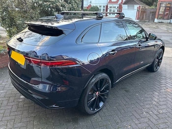 Used Jaguar F-Pace 2022 for sale - 77200329: Photo