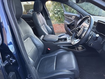 Used Jaguar F-Pace 2022 for sale - 77200329: Photo