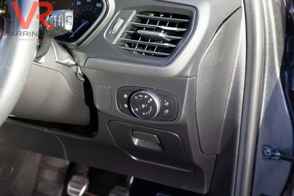 Used Ford Focus 2019 for sale - 76605205: Photo 10