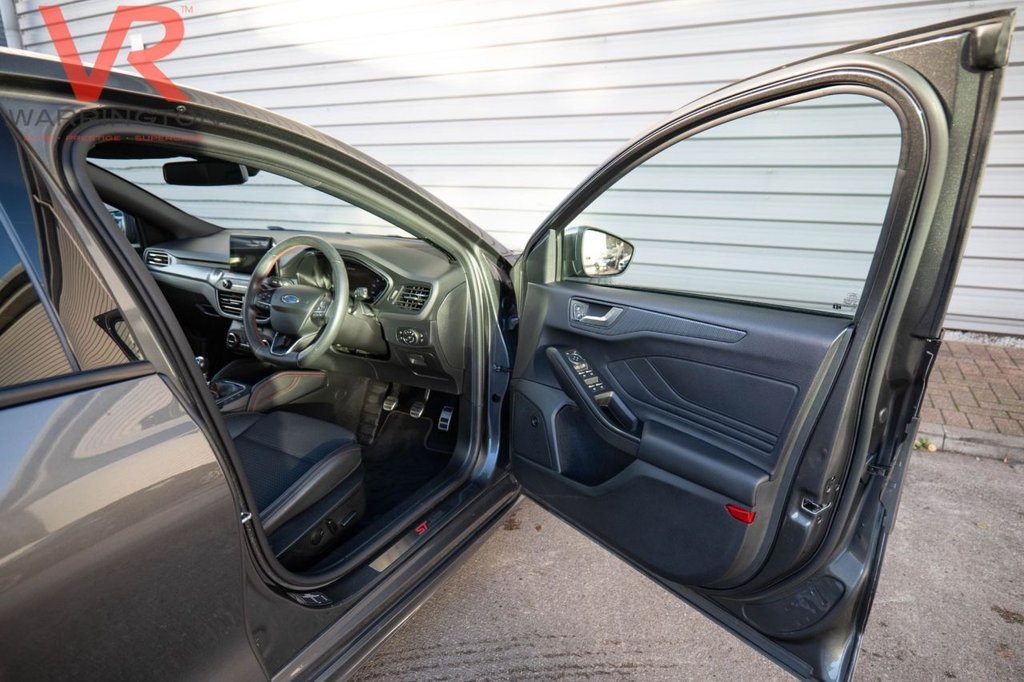 Used Ford Focus 2019 for sale - 76605205: Photo 17