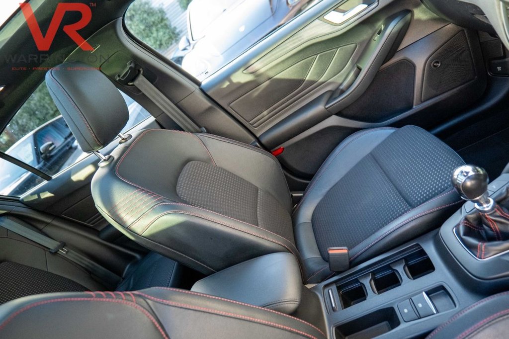 Used Ford Focus 2019 for sale - 76605205: Photo 4