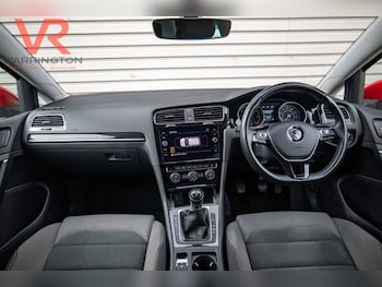 Used Volkswagen Golf 2020 for sale - 78793641: Photo