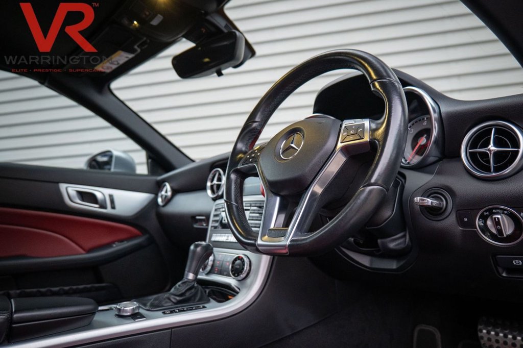 Used Mercedes-Benz SLK 2015 for sale - 77065215: Photo 11