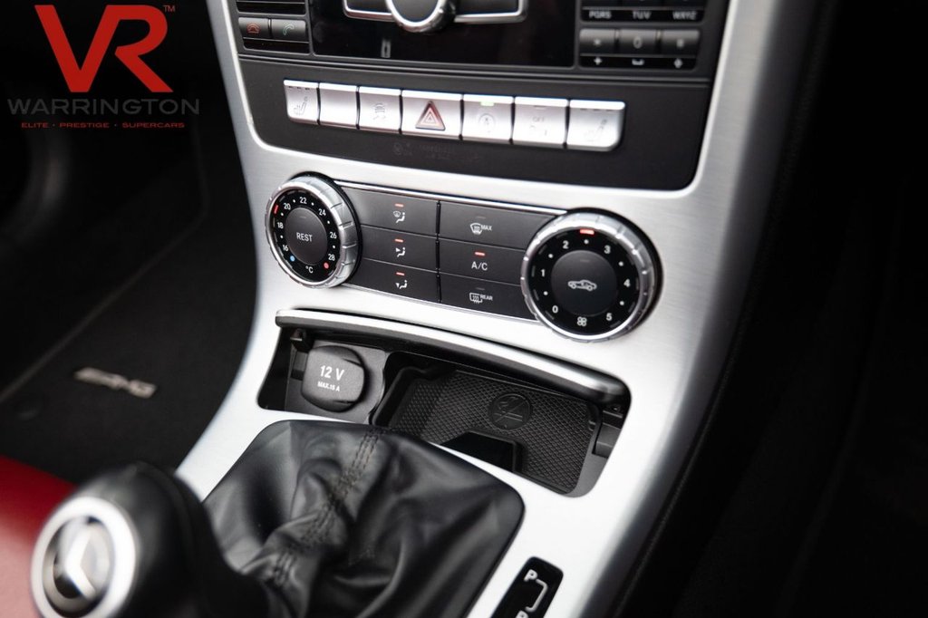 Used Mercedes-Benz SLK 2015 for sale - 77065215: Photo 29