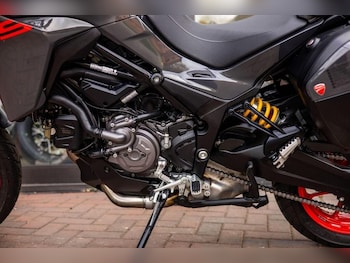 Used Ducati MULTISTRADA V2S 2023 for sale - bike-79009286: Photo