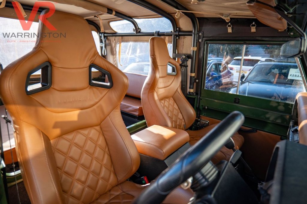 Used Land Rover Defender 1996 for sale - 77672804: Photo 2