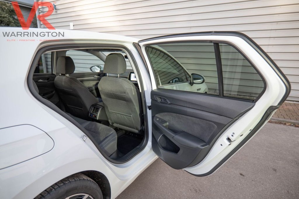 Used Volkswagen Golf 2023 for sale - 77276629: Photo 37