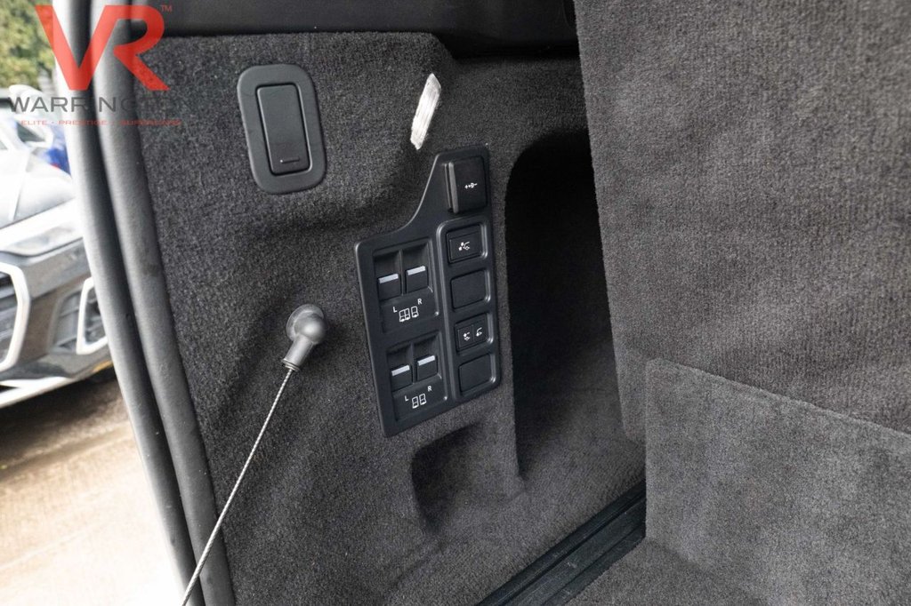 Used Land Rover Discovery 2022 for sale - 77464107: Photo 17