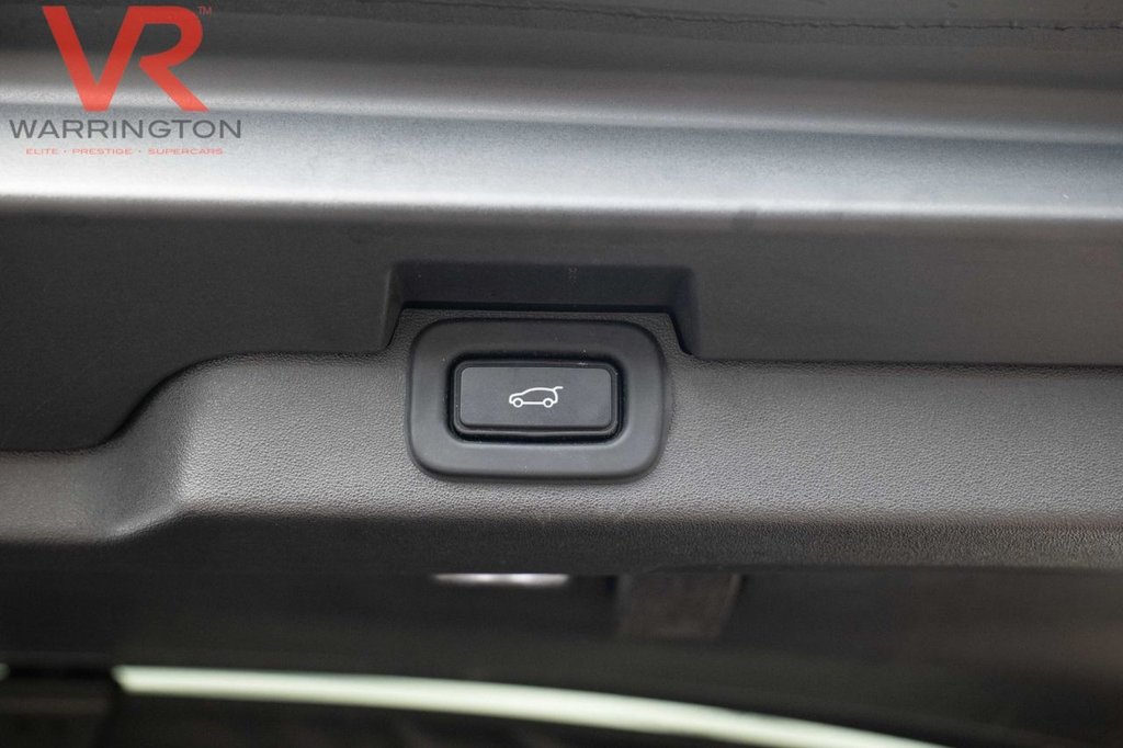 Used Land Rover Discovery 2022 for sale - 77464107: Photo 19