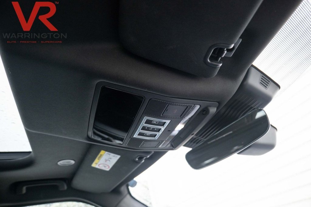 Used Land Rover Discovery 2022 for sale - 77464107: Photo 35