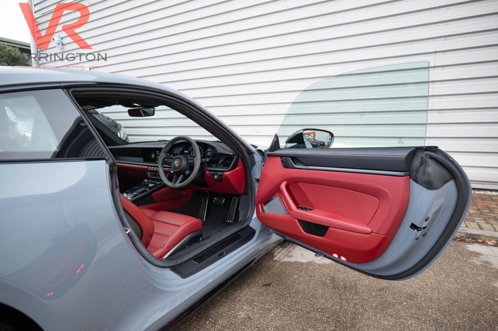 Used Porsche 911 2023 for sale - 77302718: Photo 17