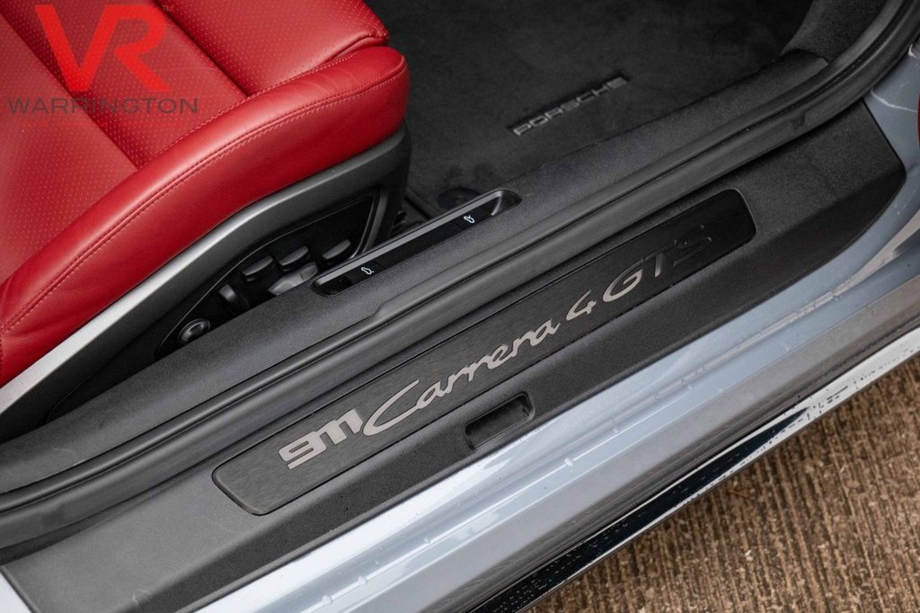 Used Porsche 911 2023 for sale - 77302718: Photo 18