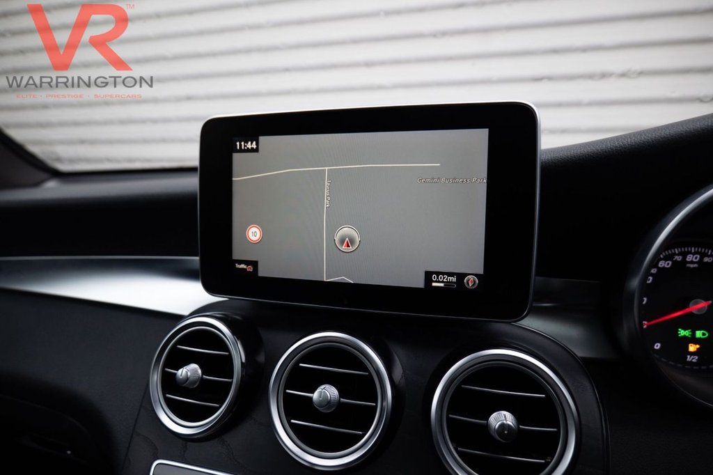 Used Mercedes-Benz GLC 2018 for sale - 77463939: Photo 18