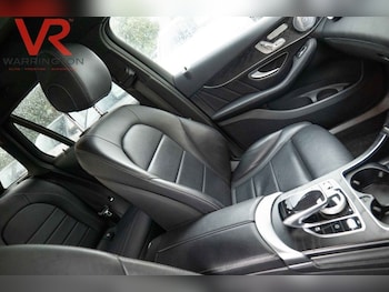 Used Mercedes-Benz GLC 2018 for sale - 77463939: Photo