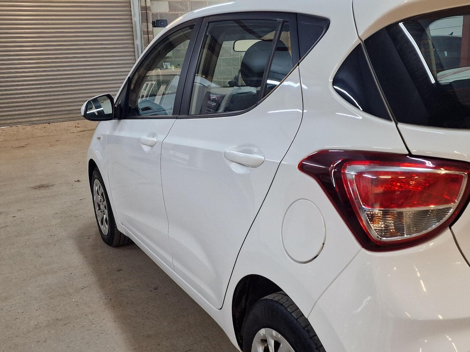 Used Hyundai i10 2018 for sale - 76378980: Photo 10