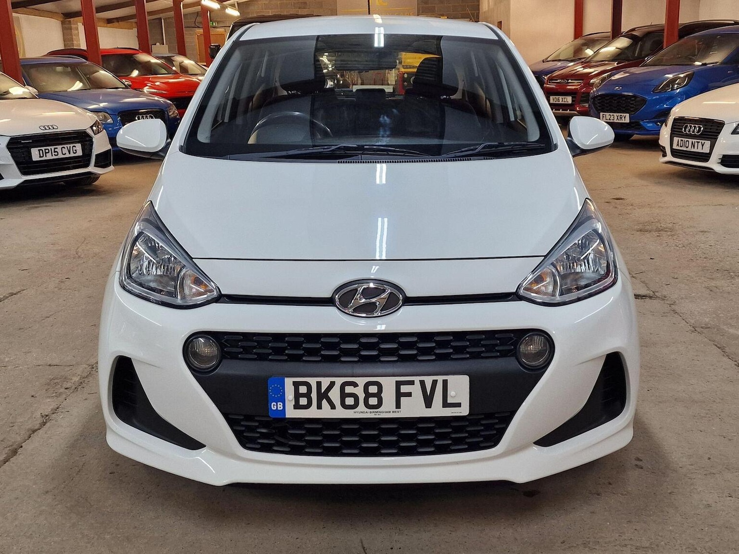 Used Hyundai i10 2018 for sale - 76378980: Photo 2