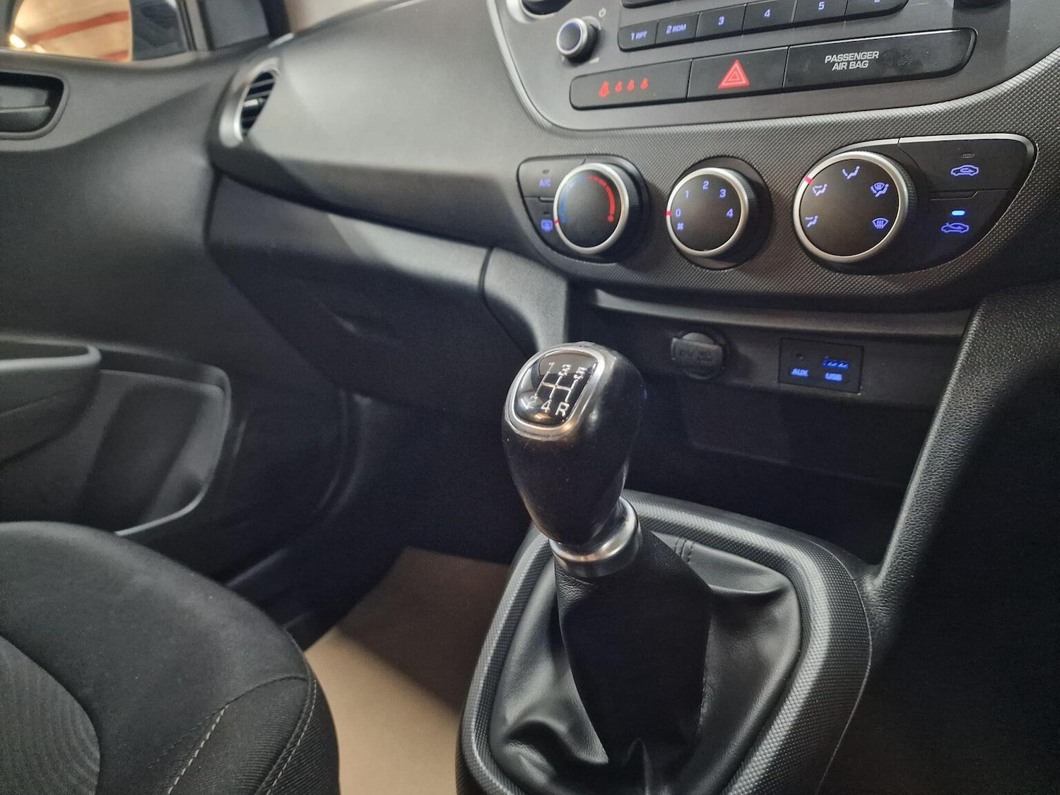 Used Hyundai i10 2018 for sale - 76378980: Photo 20