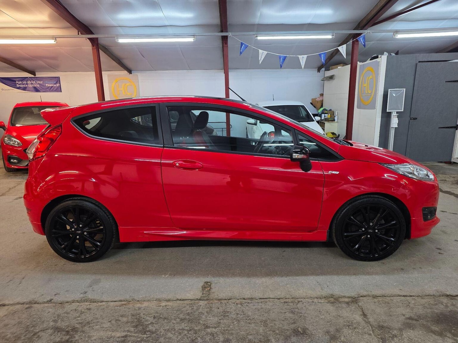 Used Ford Fiesta 2017 for sale - 76560087: Photo 8