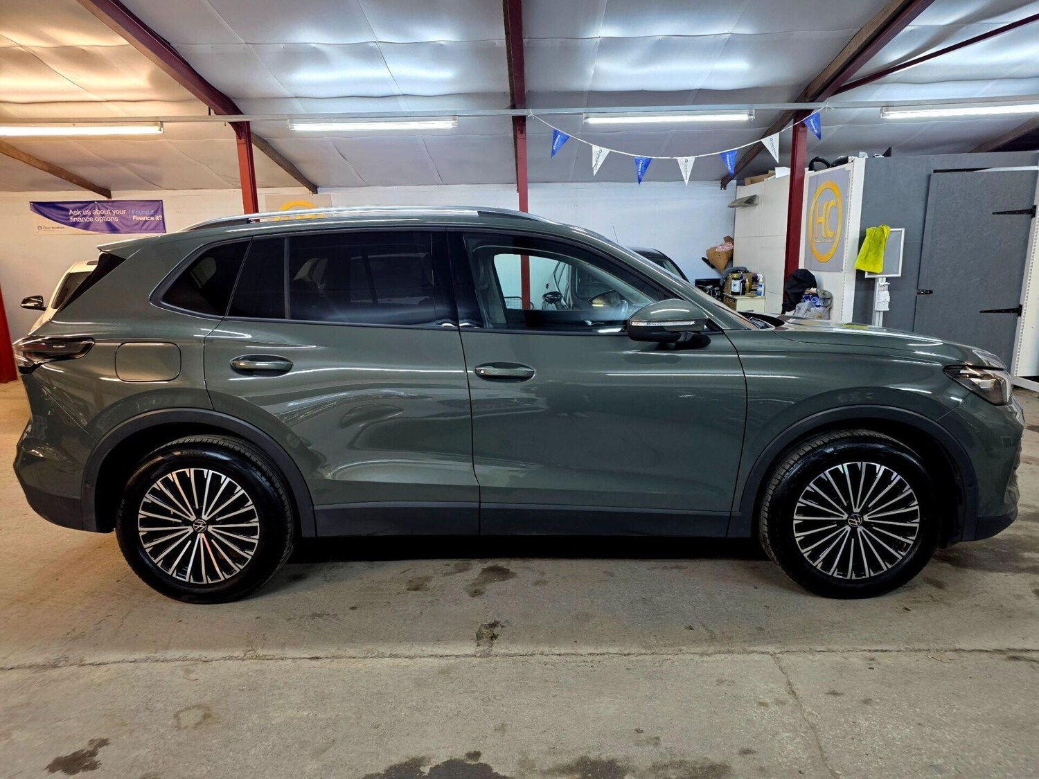 Used Volkswagen Tiguan 2024 for sale - 78011051: Photo 8