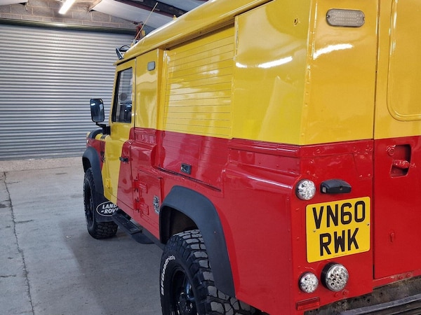 Used Land Rover Defender 110 2011 for sale - 76156757: Photo 11