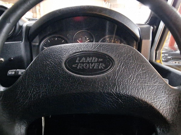 Used Land Rover Defender 110 2011 for sale - 76156757: Photo 22