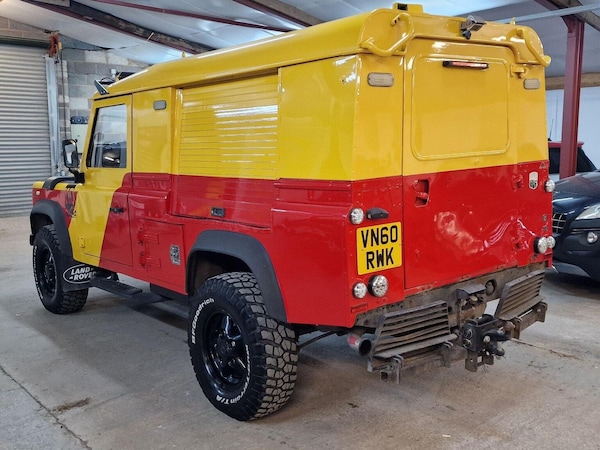 Used Land Rover Defender 110 2011 for sale - 76156757: Photo 5