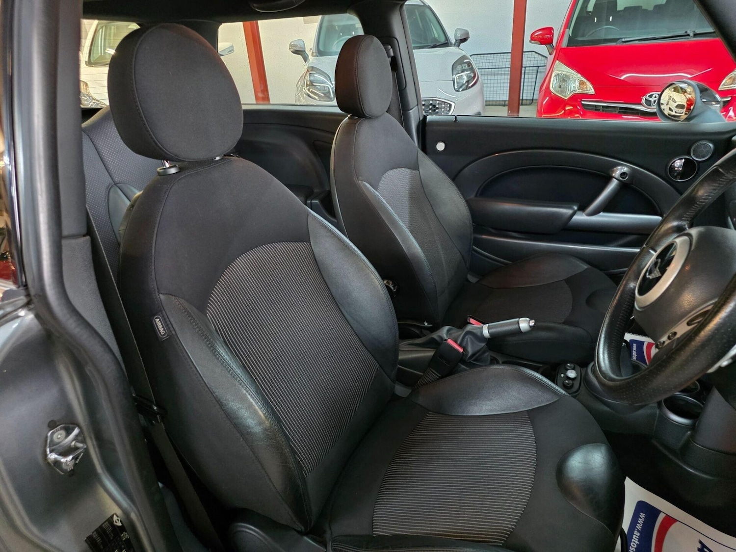 Used MINI Hatch 2005 for sale - 77774560: Photo 19