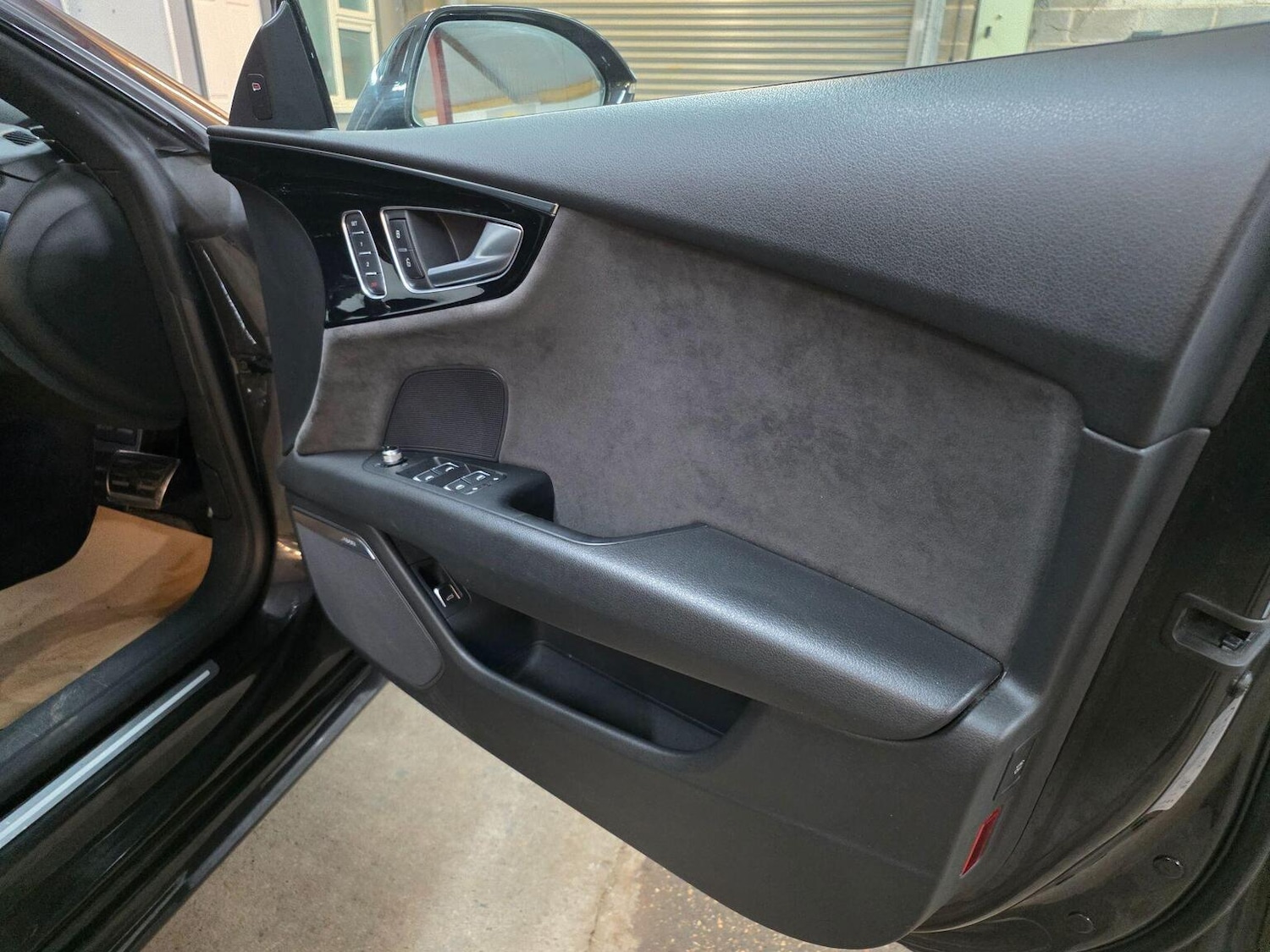 Used Audi A7 2017 for sale - 76772649: Photo 17