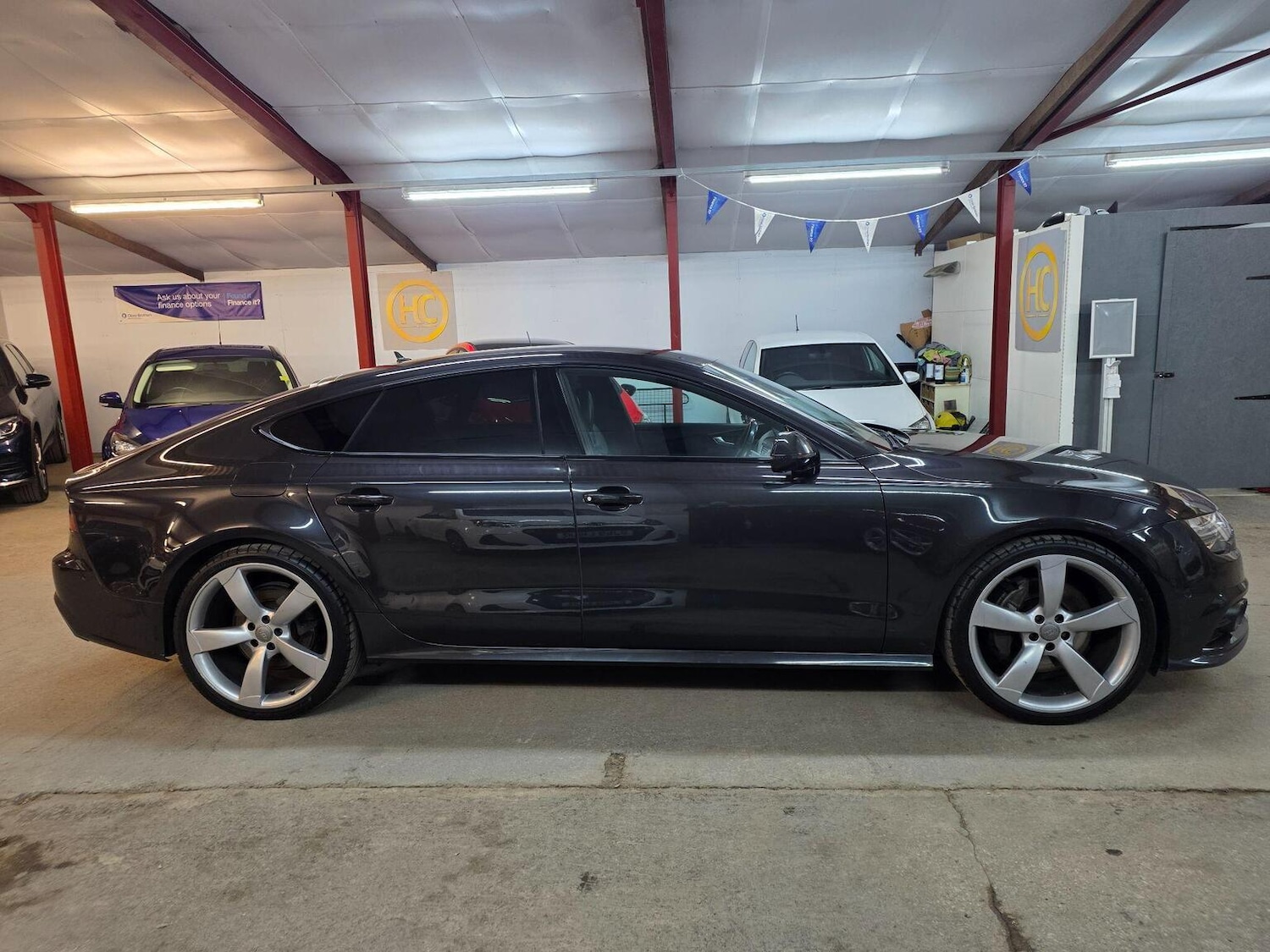 Used Audi A7 2017 for sale - 76772649: Photo 8
