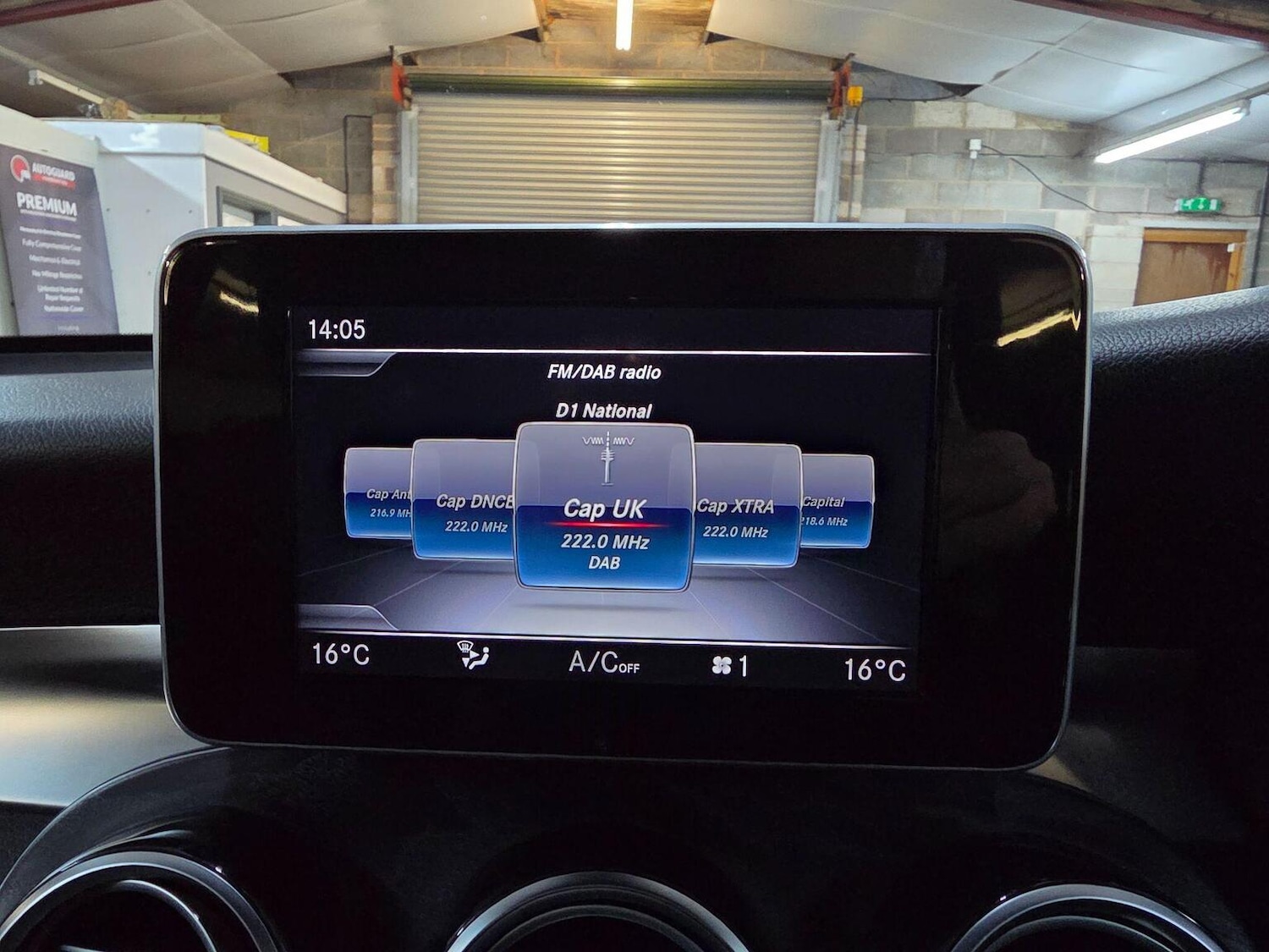 Used Mercedes-Benz GLC 2018 for sale - 76565172: Photo 24