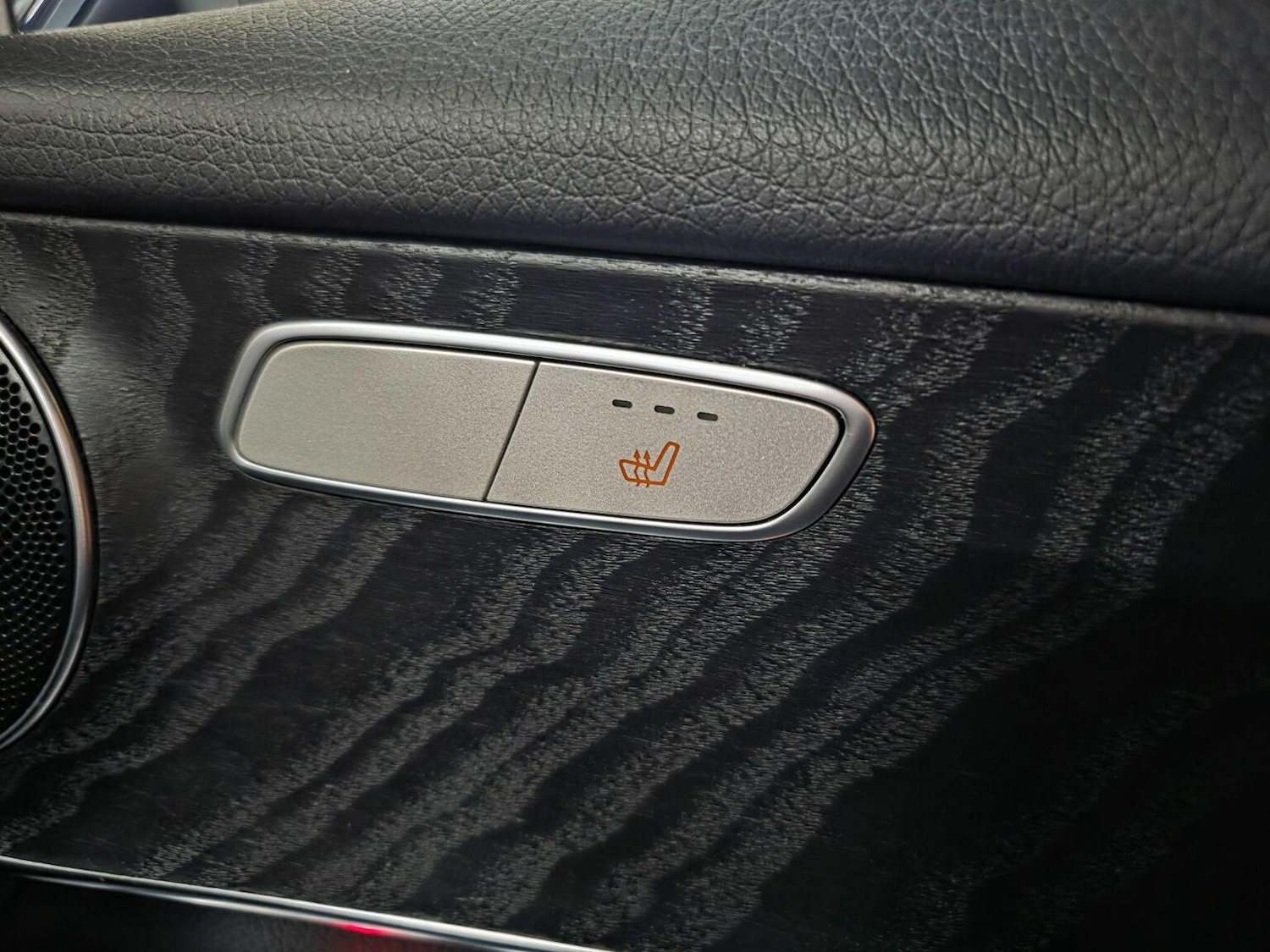 Used Mercedes-Benz GLC 2018 for sale - 76565172: Photo 27