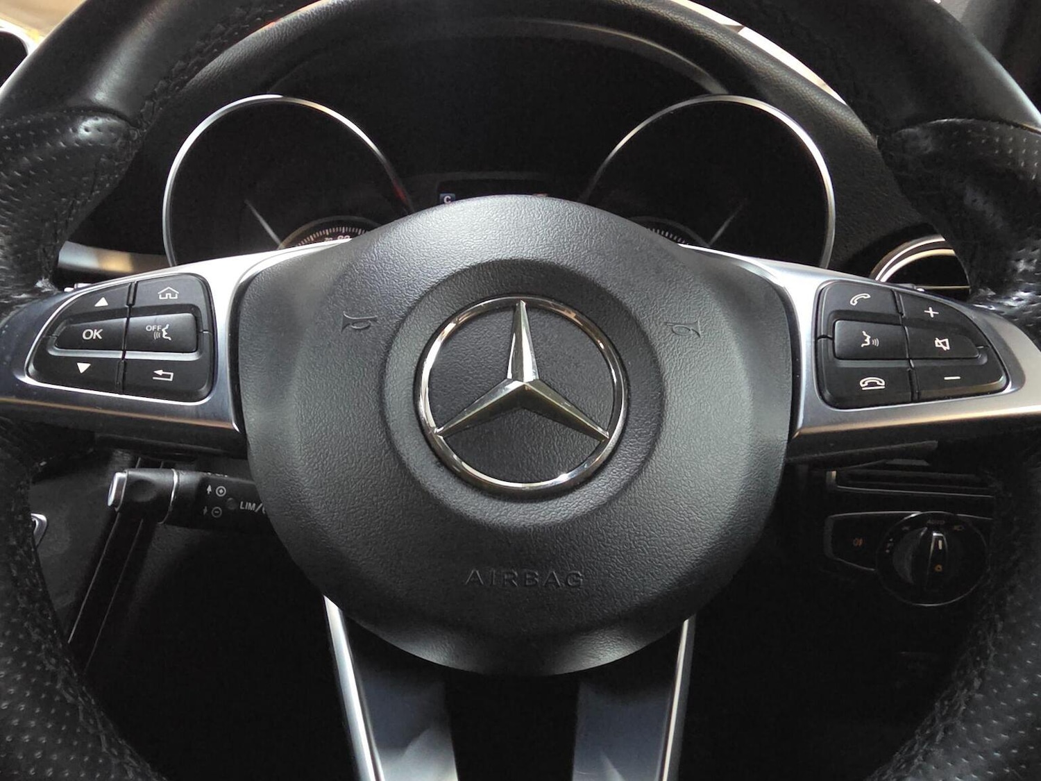 Used Mercedes-Benz GLC 2018 for sale - 76565172: Photo 28