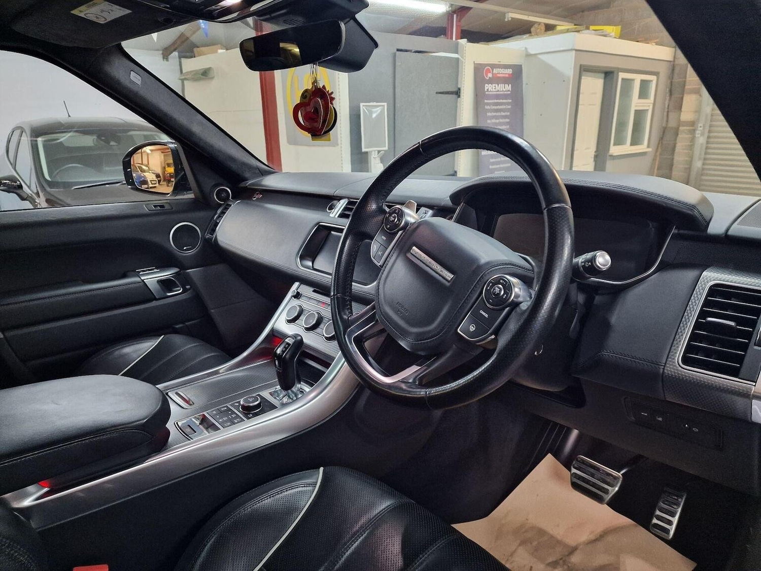 Used Land Rover Range Rover Sport 2017 for sale - 76262967: Photo 25