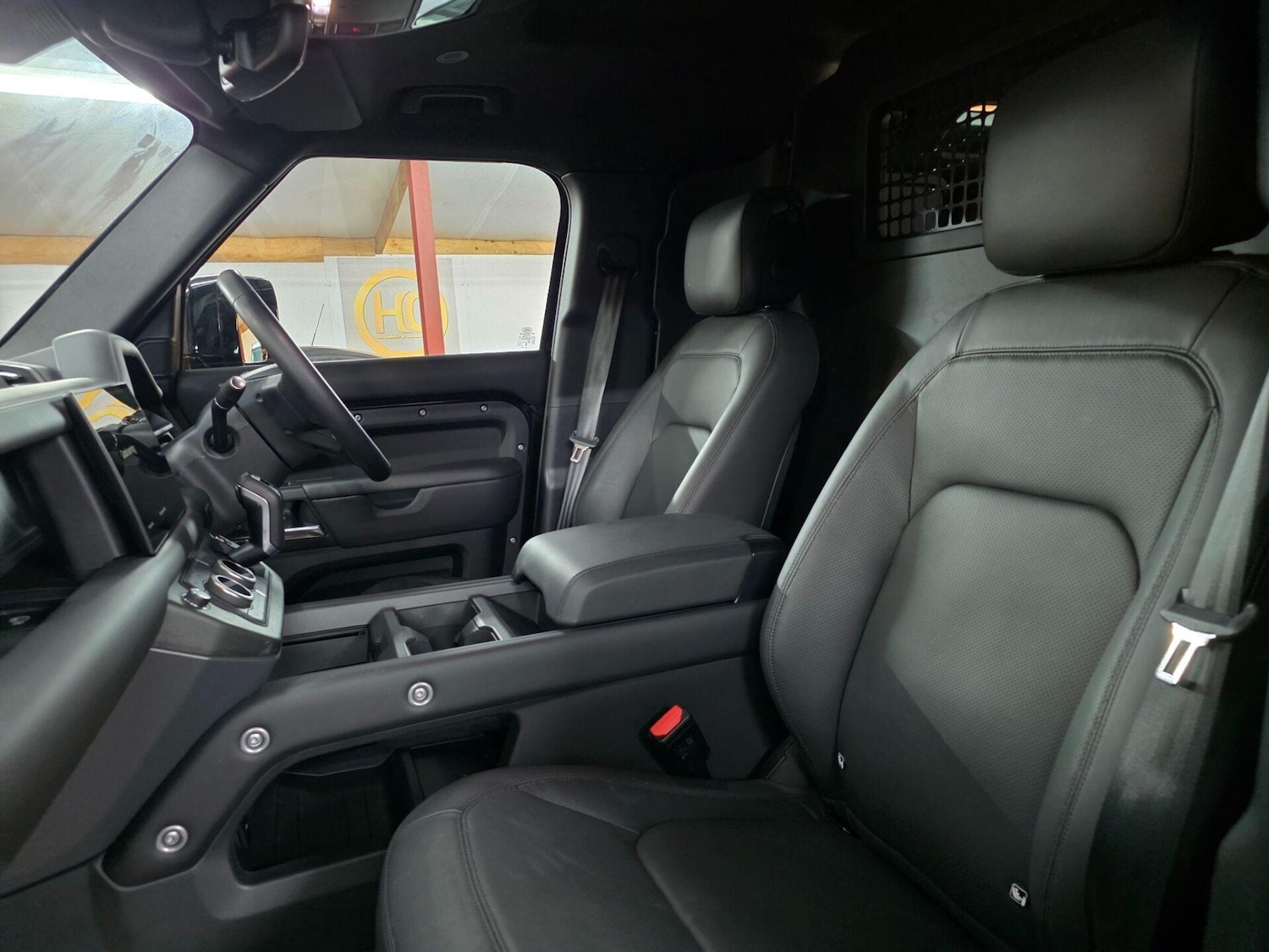 Used Land Rover Defender 2024 for sale - 77349994: Photo 13