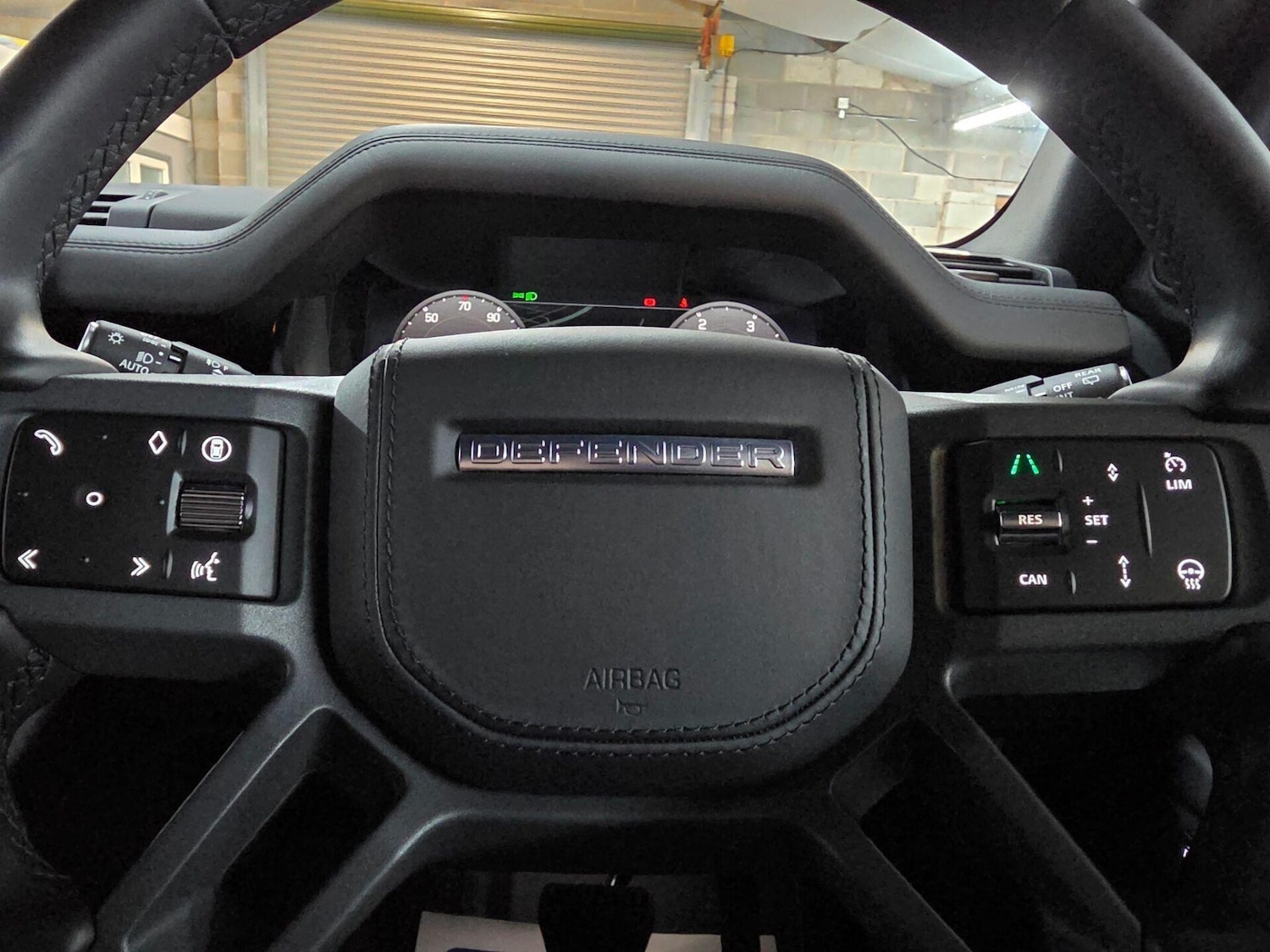 Used Land Rover Defender 2024 for sale - 77349994: Photo 26