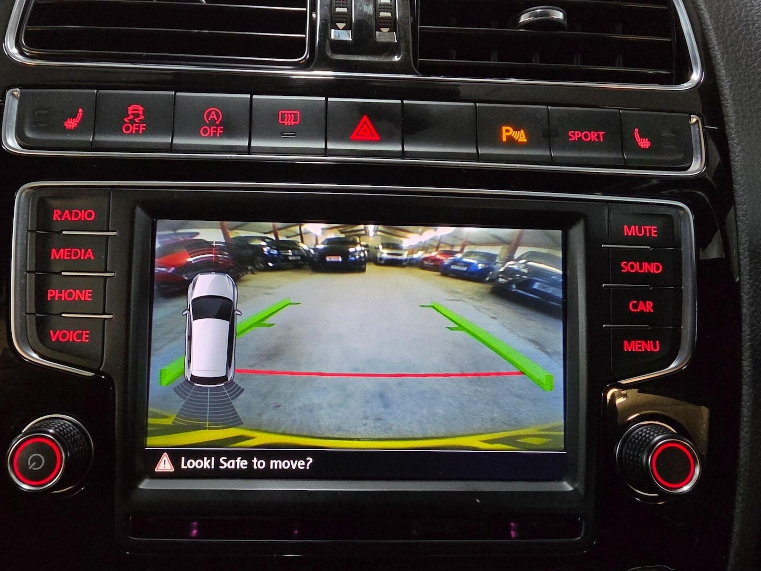 Used Volkswagen Polo 2016 for sale - 77104397: Photo 24