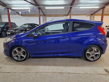 Used Ford Fiesta 2014 for sale - 75664563: Photo