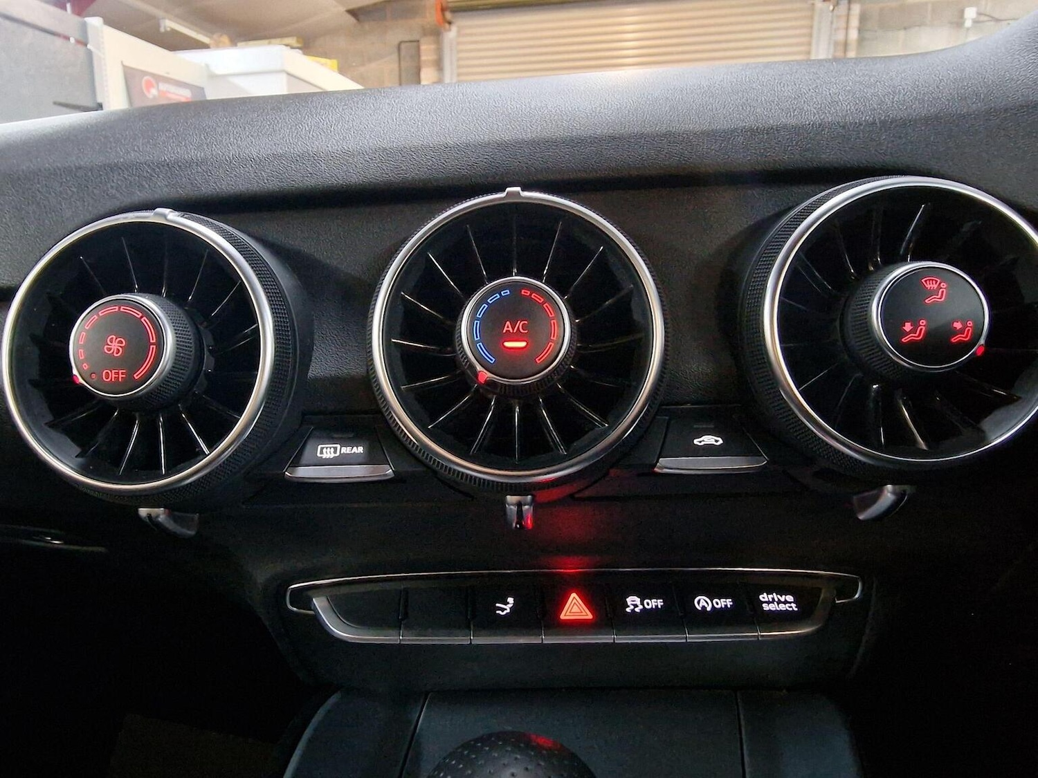 Used Audi TT 2015 for sale - 76378989: Photo 21