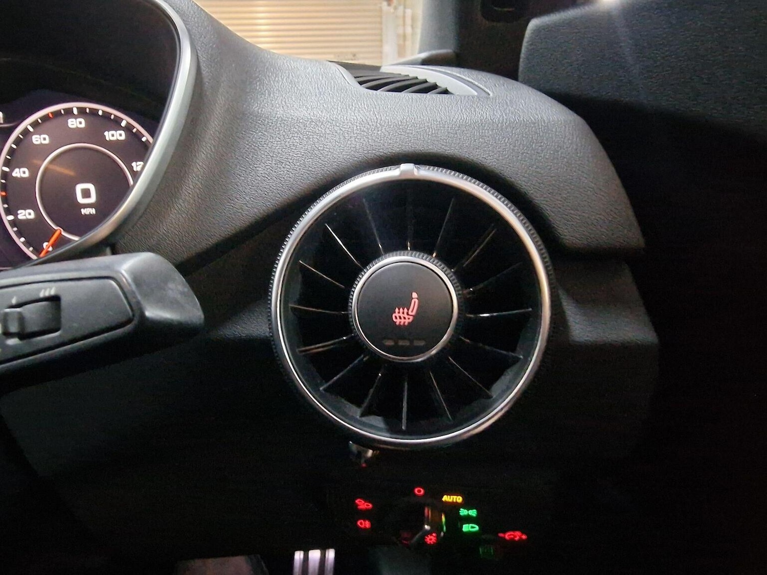 Used Audi TT 2015 for sale - 76378989: Photo 22