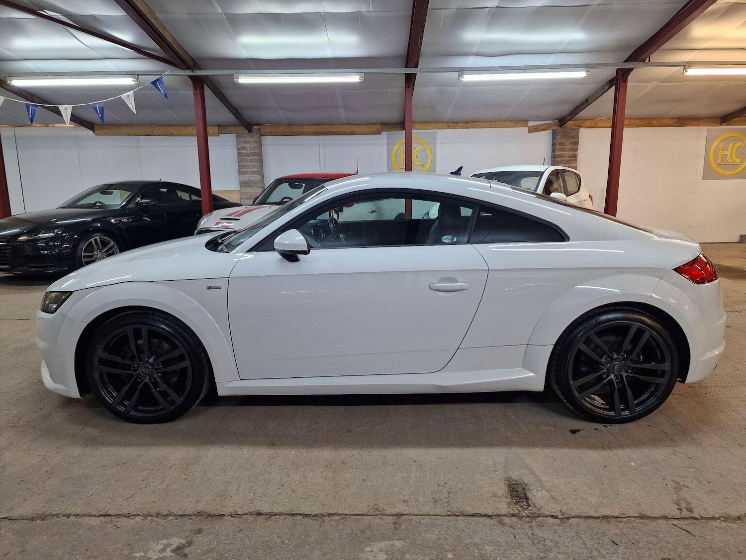 Used Audi TT 2015 for sale - 76378989: Photo 4