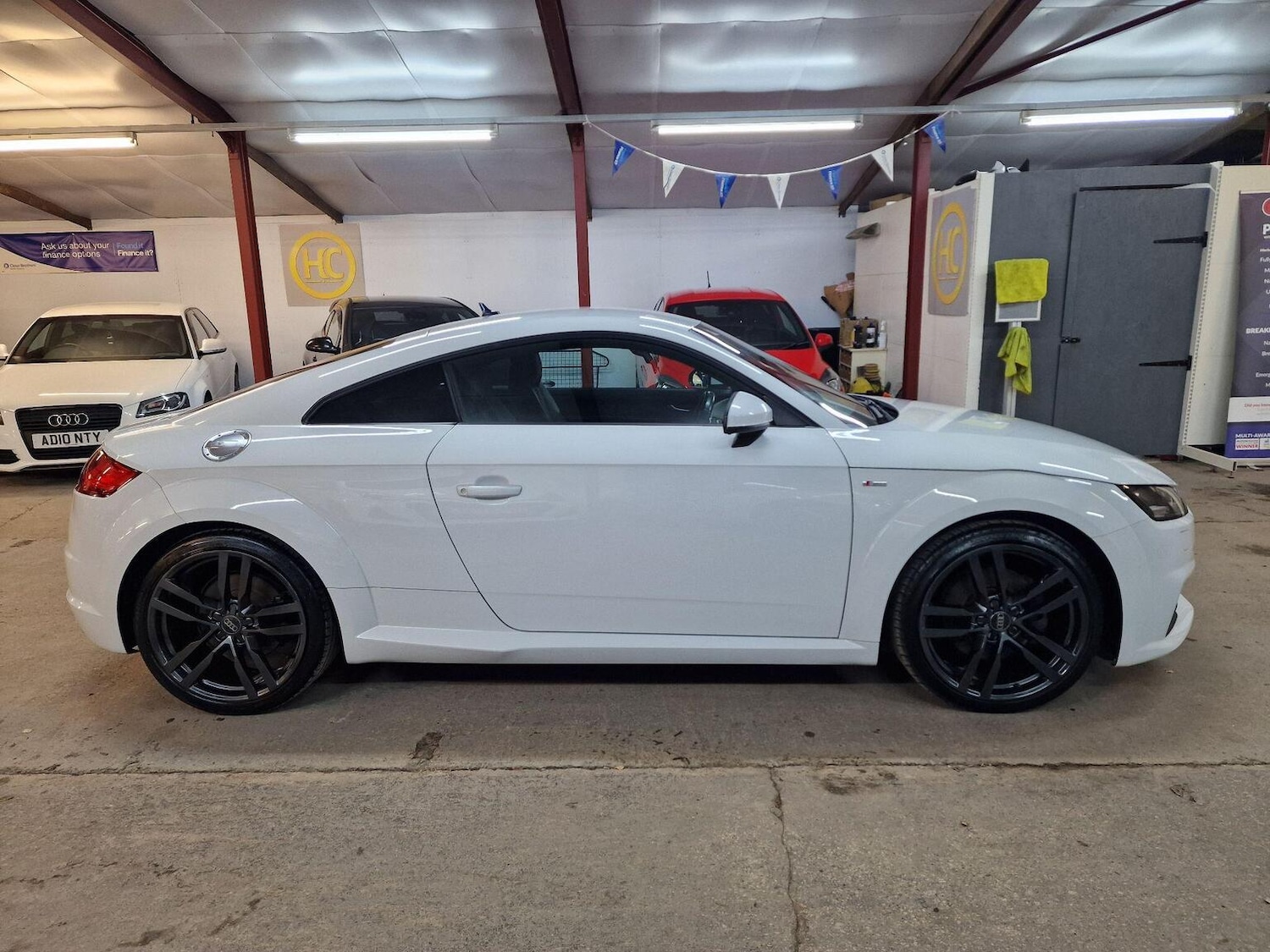 Used Audi TT 2015 for sale - 76378989: Photo 8