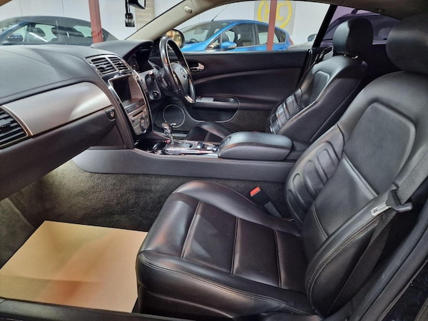 Used Jaguar XKR 2008 for sale - 75598927: Photo 11