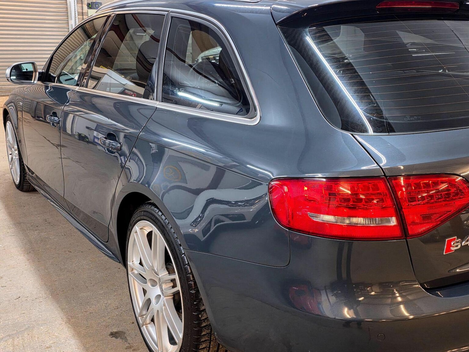 Used Audi A4 2010 for sale - 76845001: Photo 11