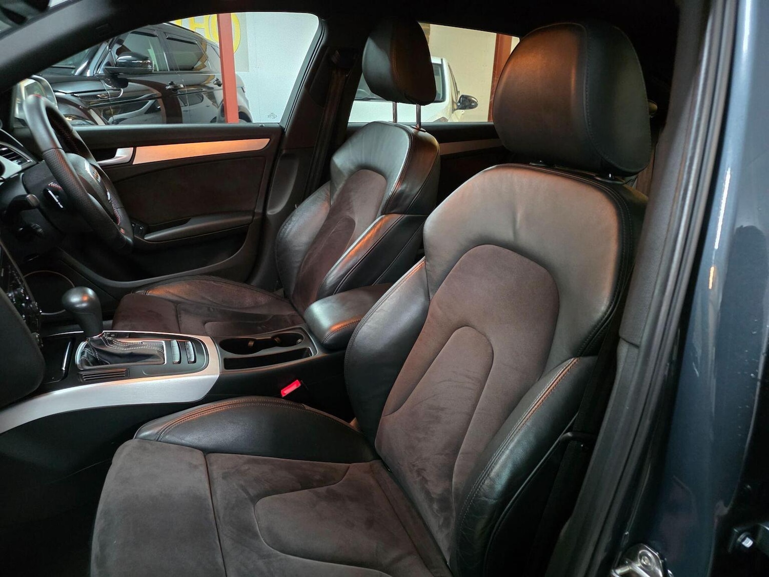 Used Audi A4 2010 for sale - 76845001: Photo 13